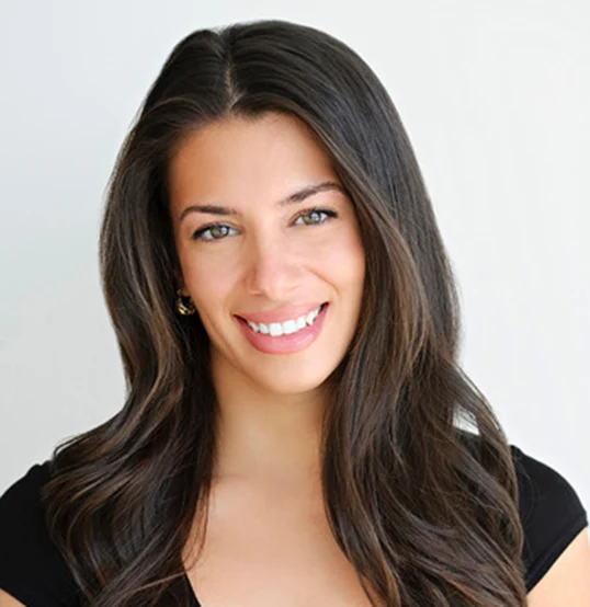 Julia-Headshot (1)